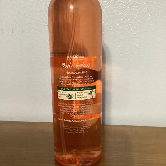 FULL NEW Rare Bath and Body Works ORIGINAL Honeysuckle Body Splash Spray - Picture 3 of 4